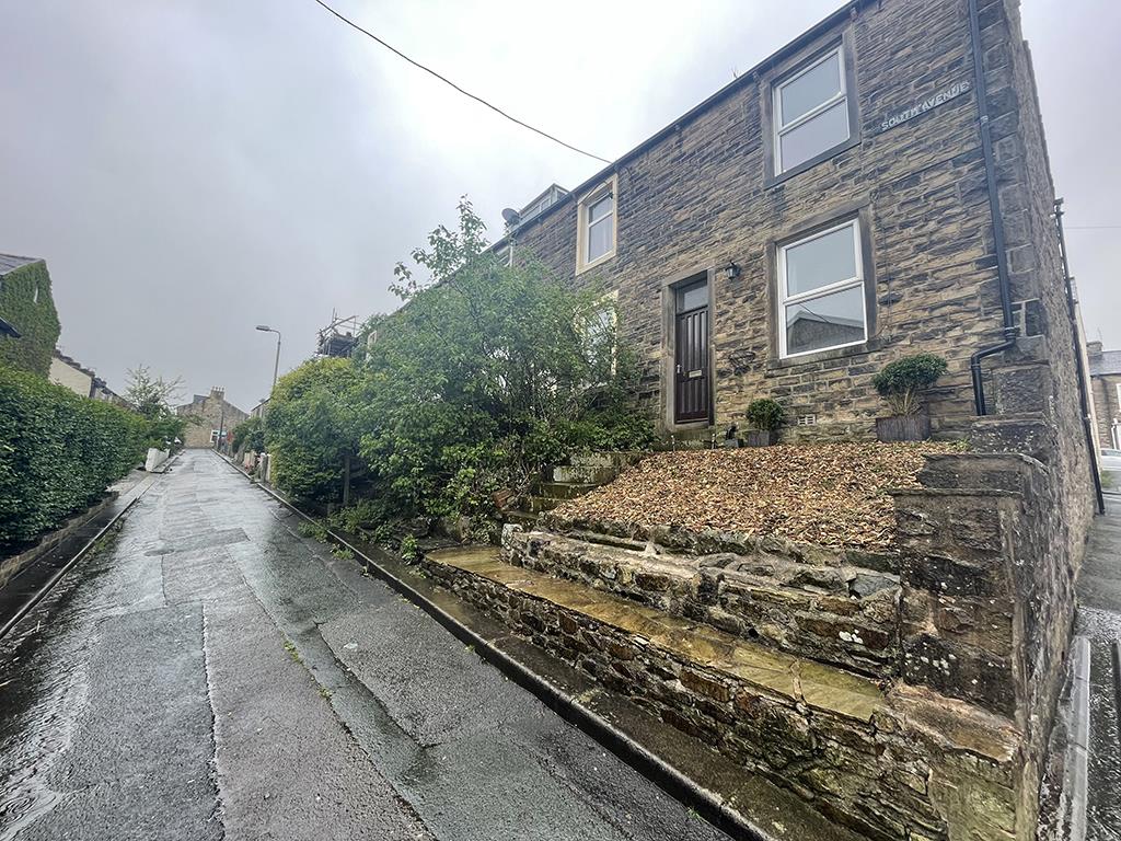 3 bedroom end terrace house SSTC in Barnoldswick - Externally